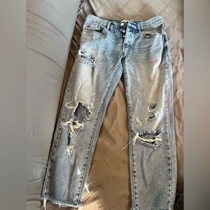 Pacsun girlfriend distressed jeans Size 25 length 31”
